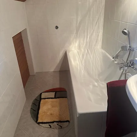 Διαμέρισμα Tabita Mit Parking Balkon Terrasse Und Garten
