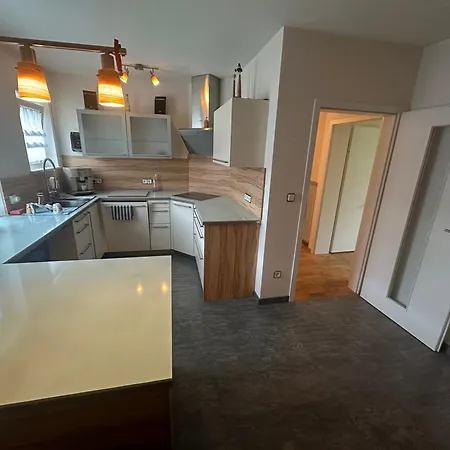 Διαμέρισμα Tabita Mit Parking Balkon Terrasse Und Garten Untermeitingen